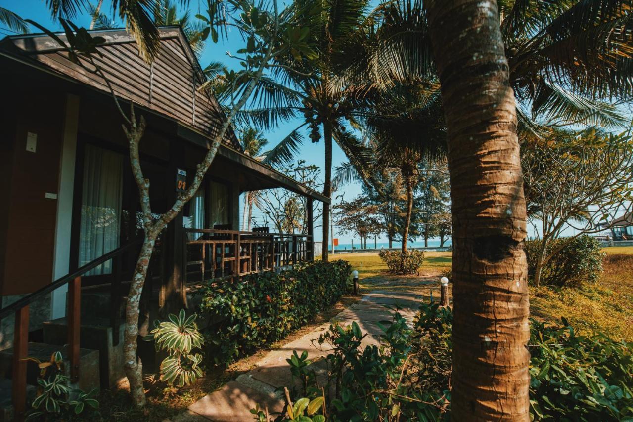 Nana Beach Hotel & Resort Pathiu Exterior photo